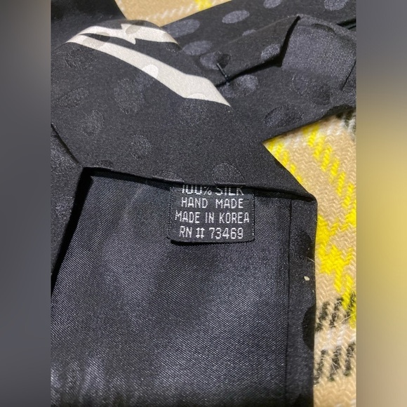 Disney Beauty and the Beast The New Musical Silk Tie - Picture 4 of 5